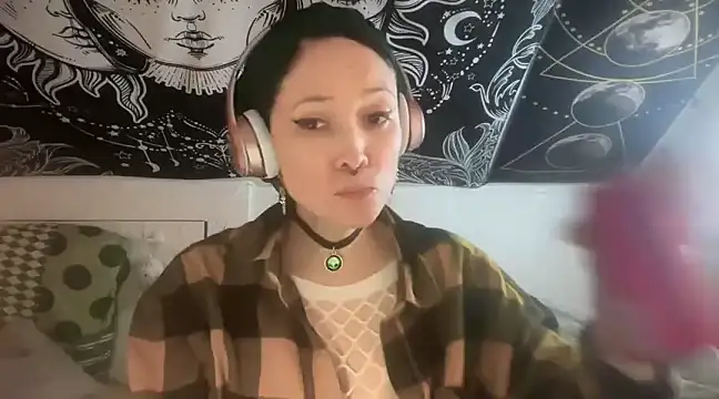 Snapshot of FRRANNKIE chatting on 03-07-25, 07:27 FRRANNKIE online show from 03-07-25, 07:27