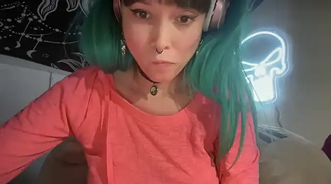 Snapshot of FRRANNKIE chatting on 03-09-25, 05:11 FRRANNKIE online show from 03-09-25, 05:11