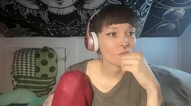 Snapshot of FRRANNKIE chatting on 03-17-25, 05:45 FRRANNKIE online show from 03-17-25, 05:45