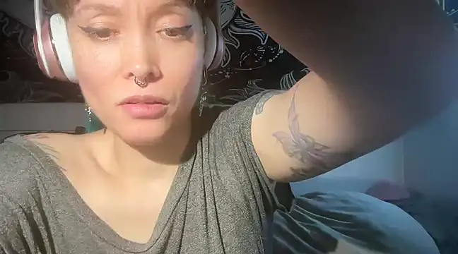 Snapshot of FRRANNKIE chatting on 03-17-25, 08:51 FRRANNKIE online show from 03-17-25, 08:51