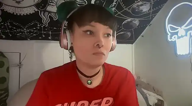 Snapshot of FRRANNKIE chatting on 03-18-25, 09:42 FRRANNKIE online show from 03-18-25, 09:42