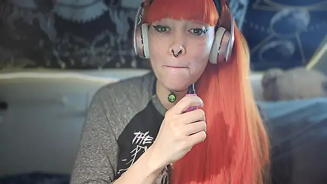 Snapshot of FRRANNKIE chatting on 09-14-25, 09:03 FRRANNKIE online show from 09-14-25, 09:03