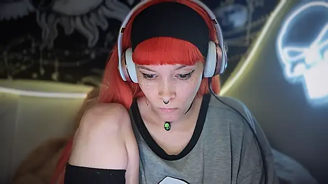 Snapshot of FRRANNKIE chatting on 09-20-25, 10:05 FRRANNKIE online show from 09-20-25, 10:05