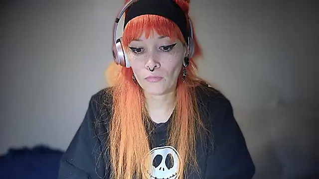 Snapshot of FRRANNKIE chatting on 10-29-25, 08:10 FRRANNKIE online show from 10-29-25, 08:10