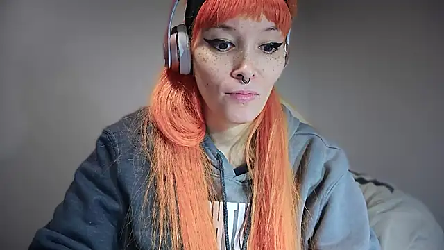 Snapshot of FRRANNKIE chatting on 11-08-25, 10:30 FRRANNKIE online show from 11-08-25, 10:30