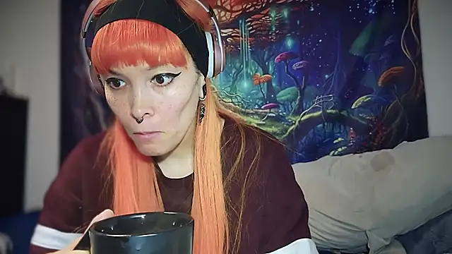 Snapshot of FRRANNKIE chatting on 11-14-25, 10:18 FRRANNKIE online show from 11-14-25, 10:18