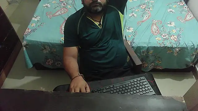 Snapshot of rentarob chatting on 04-25-26, 10:29 rentarob online show from 04-25-26, 10:29