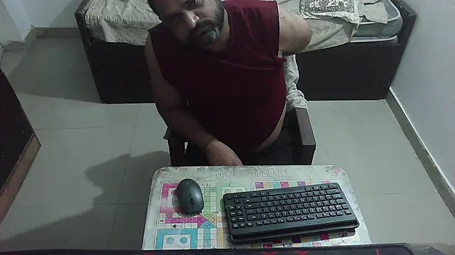Snapshot of rentarob chatting on 04-26-26, 05:10 rentarob online show from 04-26-26, 05:10