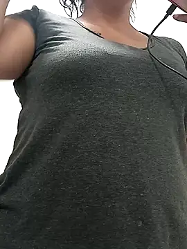 Morenitha-XXX online show from 01-25-25, 06:35