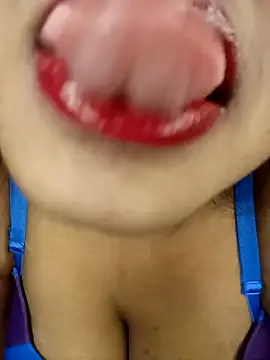 Hotlisa online show from 02-19-25, 04:01