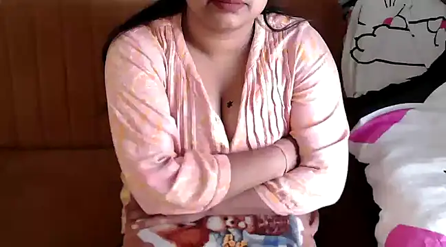 Snapshot of shivi_moto chatting on 03-20-25, 05:57 shivi moto online show from 03-20-25, 05:57
