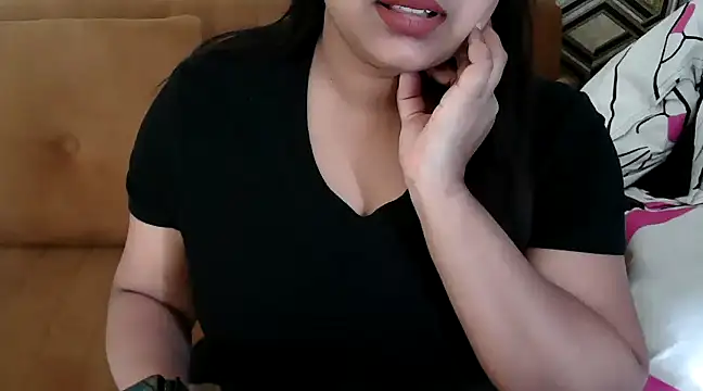 Snapshot of shivi_moto chatting on 03-23-25, 05:32 shivi moto online show from 03-23-25, 05:32