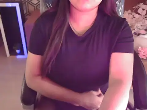 Snapshot of shivi_moto chatting on 11-15-25, 04:43 shivi moto online show from 11-15-25, 04:43