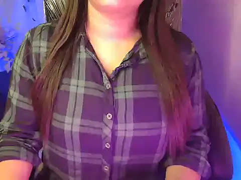 Snapshot of shivi_moto chatting on 11-22-25, 04:55 shivi moto online show from 11-22-25, 04:55