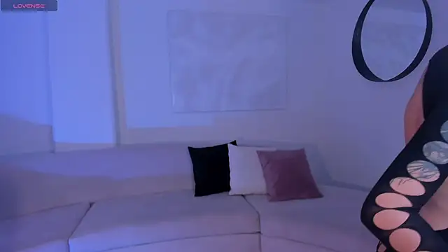 Snapshot of DannaCruz chatting on 09-13-25, 07:24 DannaCruz online show from 09-13-25, 07:24