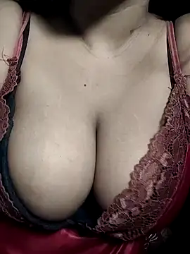 Snapshot of Hurrem_02 chatting on 01-14-25, 06:24 Hurrem 02 online show from 01-14-25, 06:24