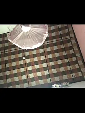 Snapshot of Naughty_soulz chatting on 10-21-25, 04:24 Naughty soulz online show from 10-21-25, 04:24