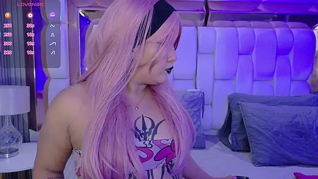 Snapshot of valkiria_moore chatting on 11-01-25, 07:49 valkiria moore online show from 11-01-25, 07:49