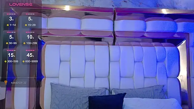 Snapshot of valkiria_moore chatting on 11-05-25, 07:47 valkiria moore online show from 11-05-25, 07:47