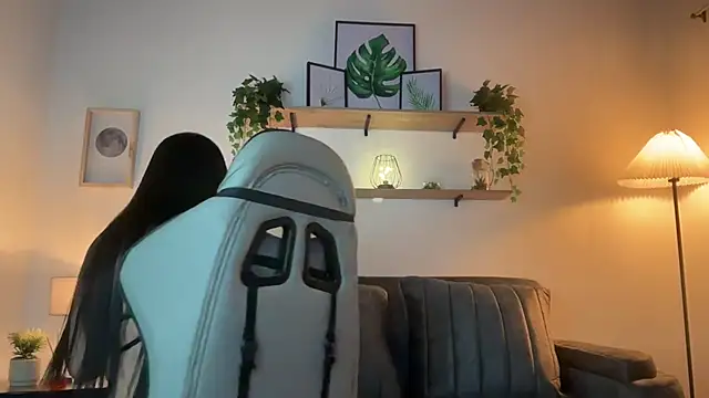 Snapshot of Paulah_x chatting on 10-03-25, 08:17 Paulah x online show from 10-03-25, 08:17