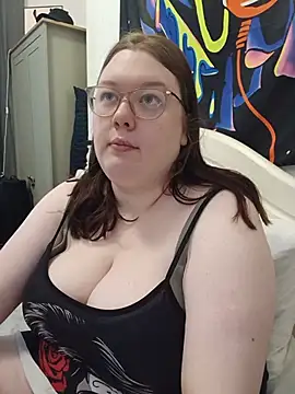 Sexycurvyemilyy online show from 07-19-26, 05:49