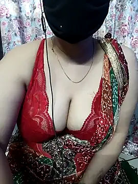 Sexybomb33 online show from 12-29-24, 01:13