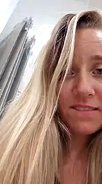 SkyelarSommer online show from 12-14-24, 01:50