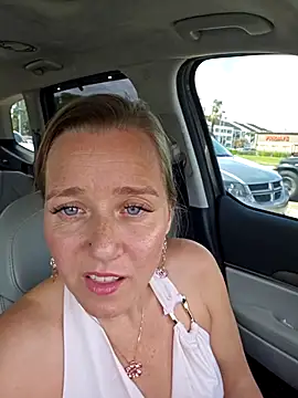 SkyelarSommer online show from 03-13-26, 04:02