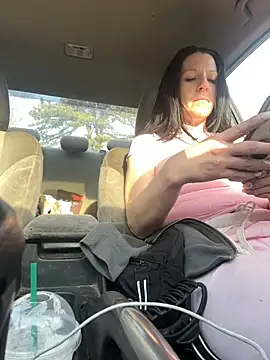 Snapshot of DominiqueX0 chatting on 01-26-25, 08:02 DominiqueX0 online show from 01-26-25, 08:02