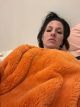 Snapshot of DominiqueX0 chatting on 02-07-25, 04:59 DominiqueX0 online show from 02-07-25, 04:59