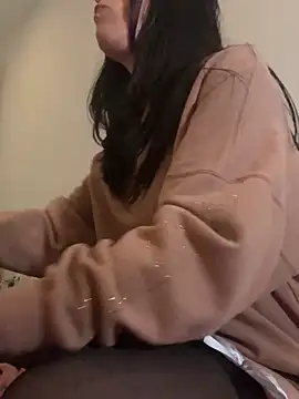 Snapshot of DominiqueX0 chatting on 03-01-25, 01:43 DominiqueX0 online show from 03-01-25, 01:43