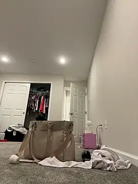 Snapshot of DominiqueX0 chatting on 03-03-25, 02:58 DominiqueX0 online show from 03-03-25, 02:58