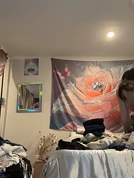 Snapshot of DominiqueX0 chatting on 10-30-25, 02:24 DominiqueX0 online show from 10-30-25, 02:24