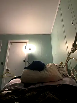 Snapshot of DominiqueX0 chatting on 11-16-25, 07:14 DominiqueX0 online show from 11-16-25, 07:14