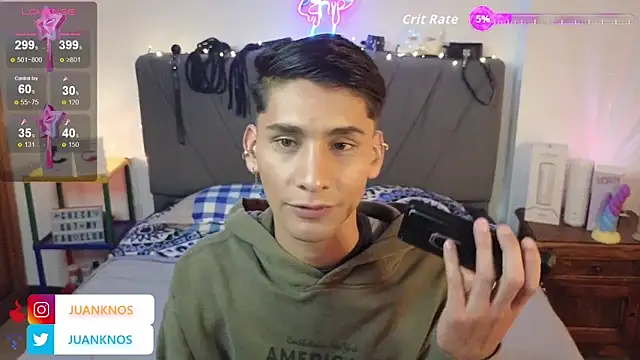 Snapshot of by_pandora chatting on 09-18-25, 06:43 by pandora online show from 09-18-25, 06:43