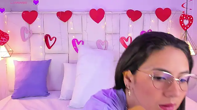 SarahSophia  online show from 02-18-25, 11:33