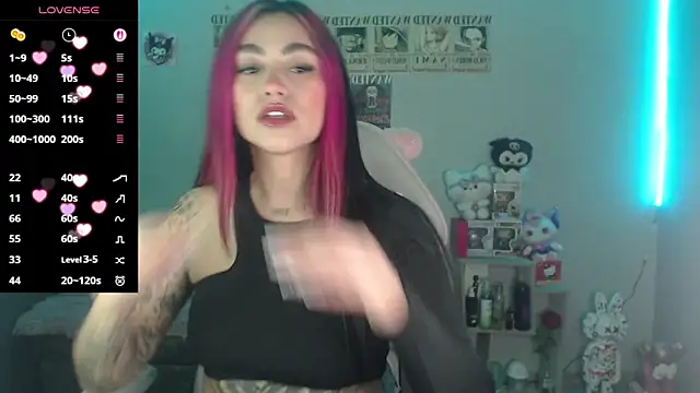Snapshot of abbie_stone chatting on 06-16-26, 01:19 abbie stone online show from 06-16-26, 01:19