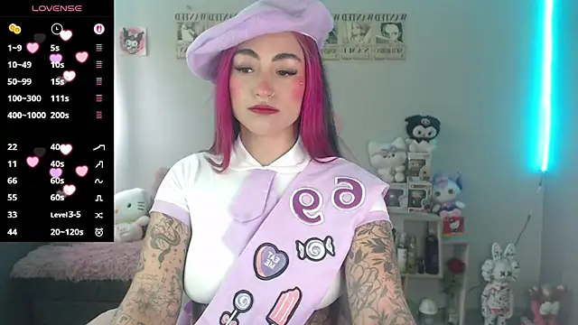 Snapshot of abbie_stone chatting on 06-16-26, 03:47 abbie stone online show from 06-16-26, 03:47