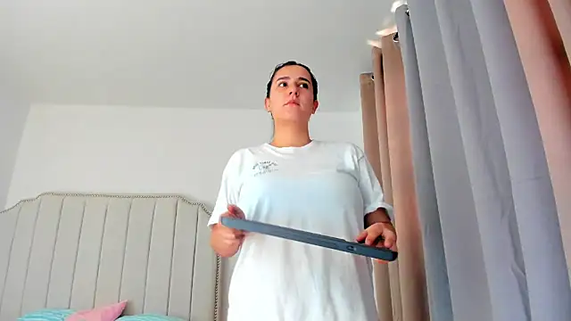 Hanna86 online show from 03-15-26, 01:50