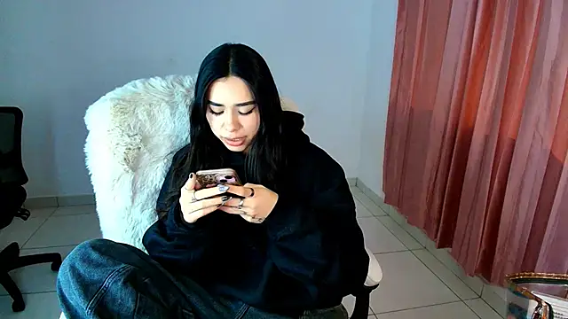 AmyOlimpo online show from 01-13-26, 06:40