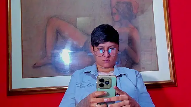 Snapshot of Tamarahryan chatting on 05-06-26, 01:05 Tamarahryan online show from 05-06-26, 01:05