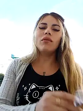 Snapshot of Misscata1106 chatting on 11-17-25, 06:46 Misscata1106 online show from 11-17-25, 06:46