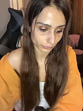 LaPetitechienne1 online show from 01-26-25, 04:41