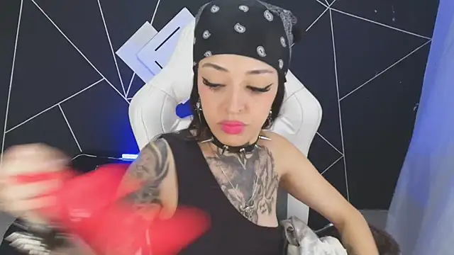 farichell online show from 10-23-25, 08:40