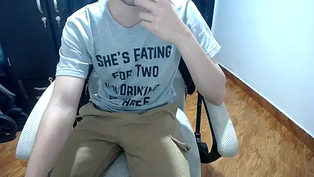 Snapshot of SexAegons chatting on 02-15-25, 07:06 SexAegons online show from 02-15-25, 07:06