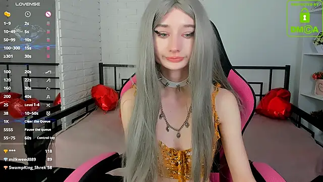 Katia Kim online show from 02-24-25, 09:43