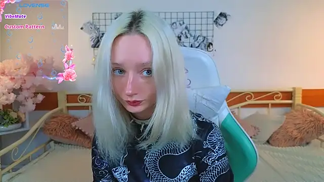 Katia Kim online show from 03-25-26, 06:41