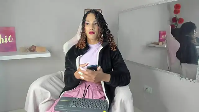 StefanyMiler online show from 02-01-25, 12:51