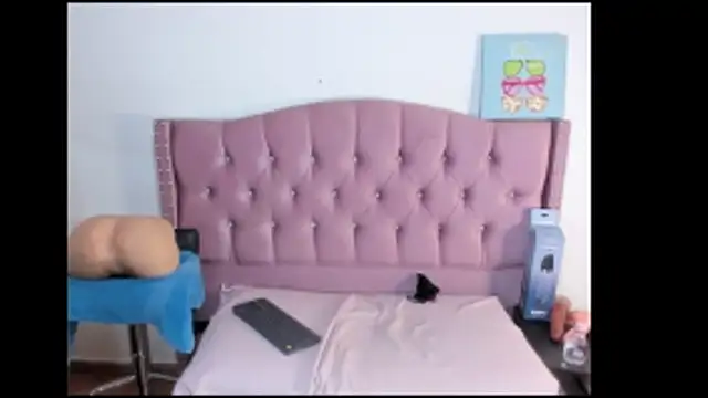 StefanyMiler online show from 11-12-25, 05:35