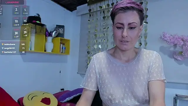 yasmin goldenst online show from 01-16-25, 01:48